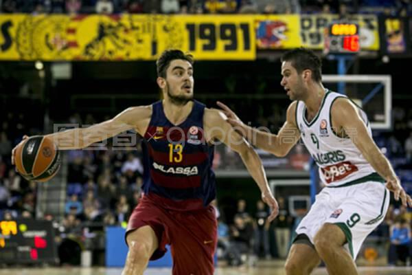 扎戈：托蒂睡觉打呼噜还说梦话；吐西蒙尼口水是因他故意挑衅（扎戈称托蒂睡觉会打鼾还会说梦话；向西蒙尼吐口水因其刻意挑衅）