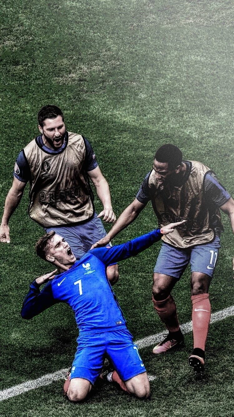 贝尔萨：我是个毒瘤，是那种会让环境变得紧张的人（贝尔萨：我是个麻烦人物，总会让团队气氛紧张）