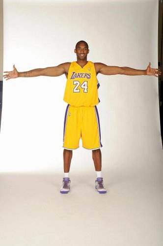 颜骏凌：这一年球队很不容易，夺冠靠的是积累（颜骏凌：艰难一年，球队捧冠靠厚积薄发）