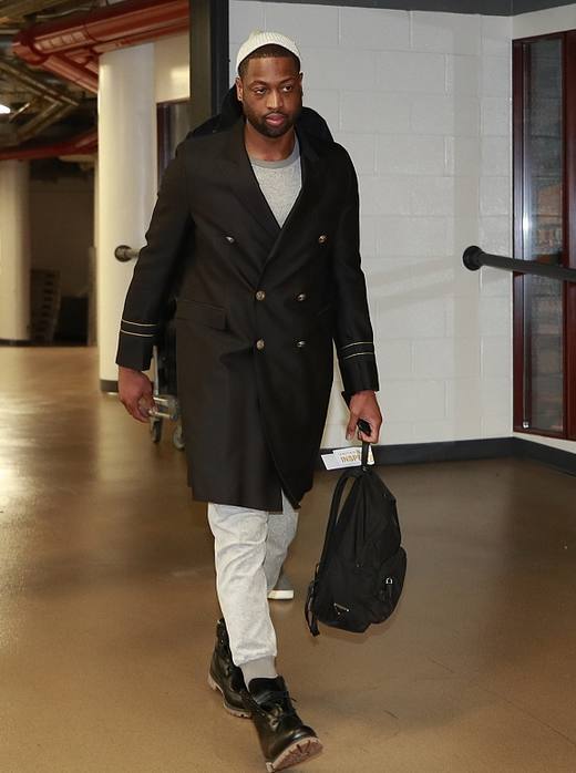 阿迪将为中国U15-U16球员搭建海外集训平台，选拔教练赴海外深造（阿迪为中国U15-U16球员搭建海外训练平台，并选派教练赴外研修）